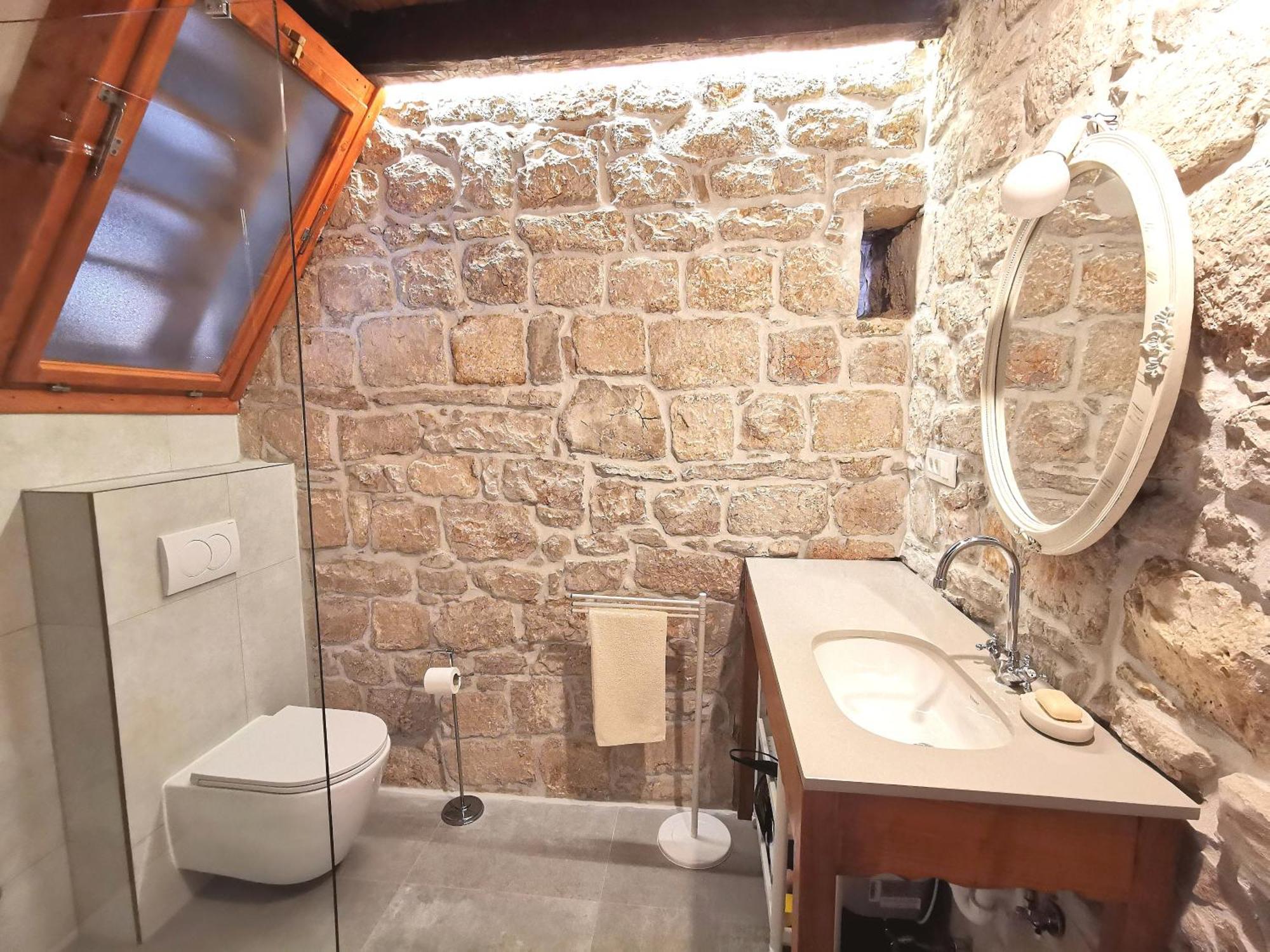 Vila D House Authentic Zlarin House, Relaxing Courtyard And Terrace Exteriér fotografie