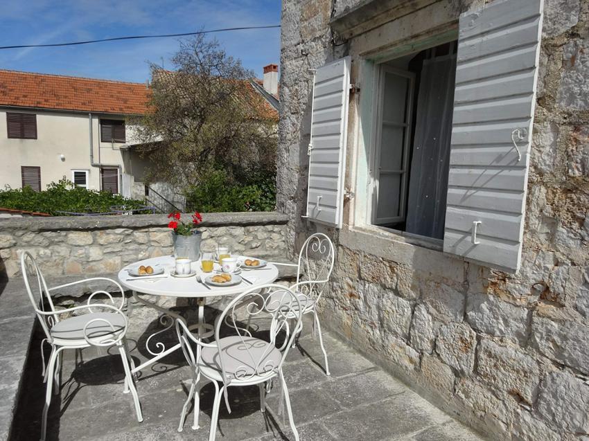 Vila D House Authentic Zlarin House, Relaxing Courtyard And Terrace Exteriér fotografie