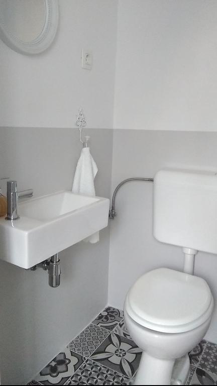Vila D House Authentic Zlarin House, Relaxing Courtyard And Terrace Pokoj fotografie